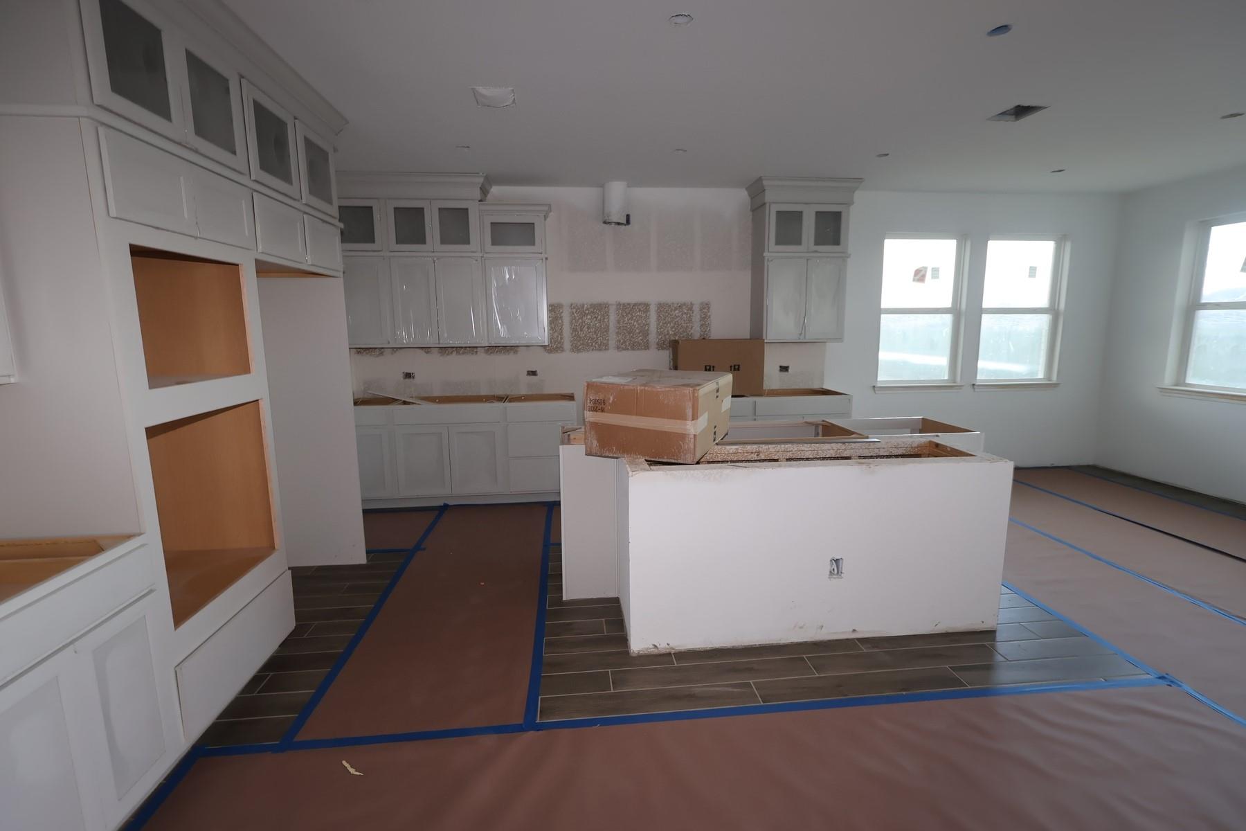 12907 Old Fashion Circle