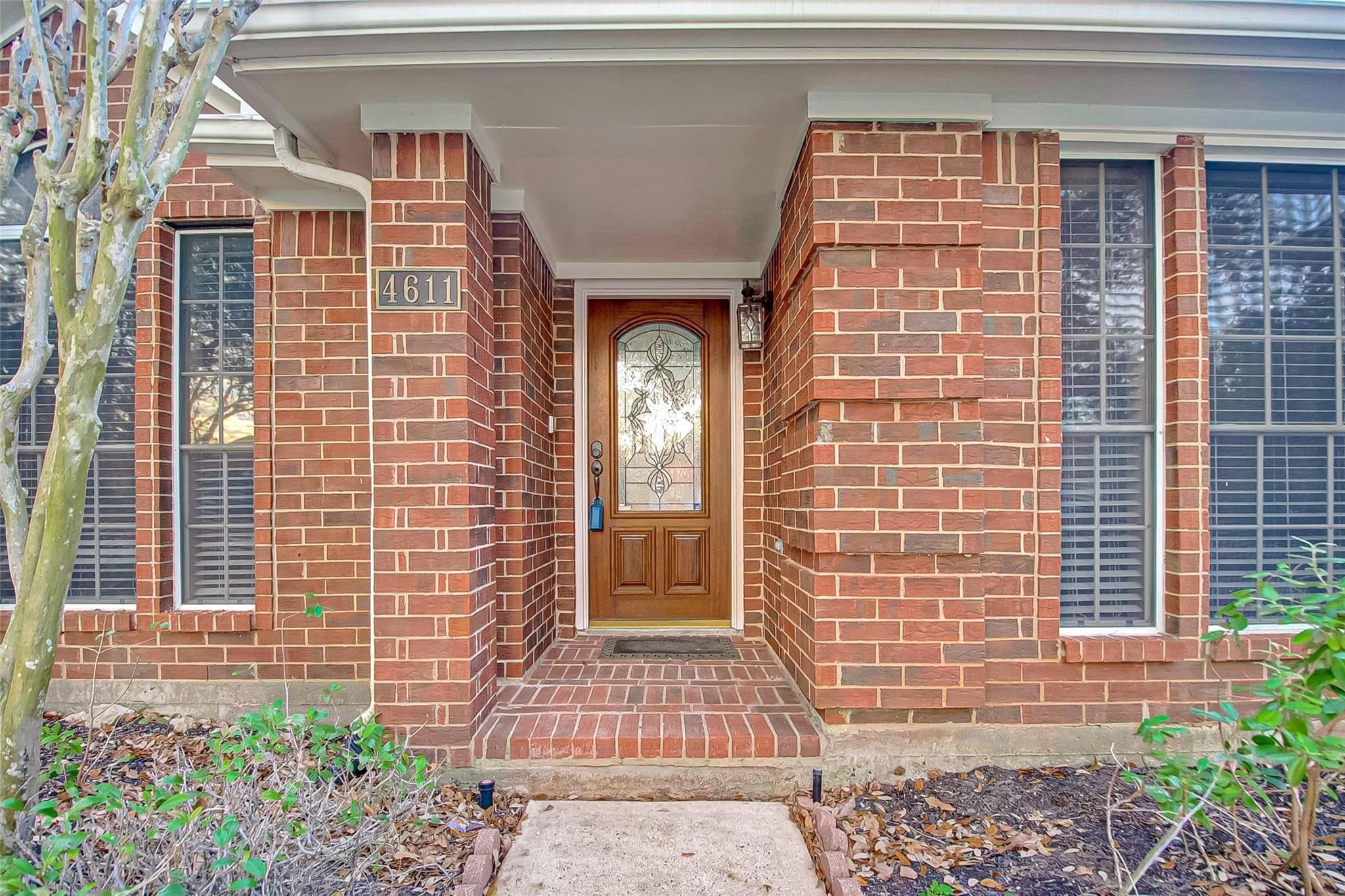 4611 Summer Lakes