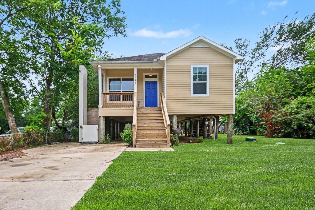 Photo of 5813 David Street, Texas City, TX 77539 (MLS # 20712207)
