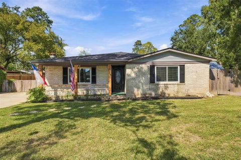 Photo of 227 Glencroft Court, Huffman, TX 77336 (MLS # 88062489)