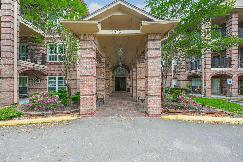 Photo of 2803 Kings Crossing Drive #315, Kingwood, TX 77345 (MLS # 94636801)