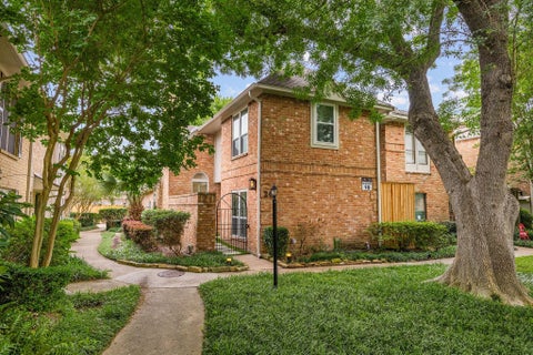 Photo of 727 Bunker Hill Road #26, Houston, TX 77024 (MLS # 76357463)