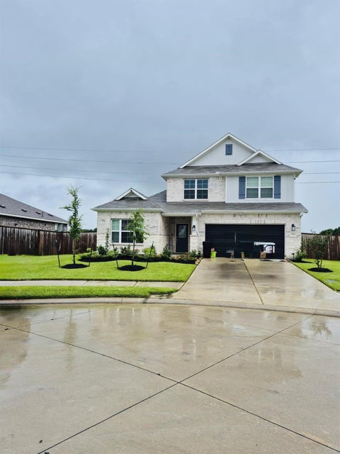 Photo of 2002 Flatland Drive, Rosenberg, TX 77471 (MLS # 90536990)