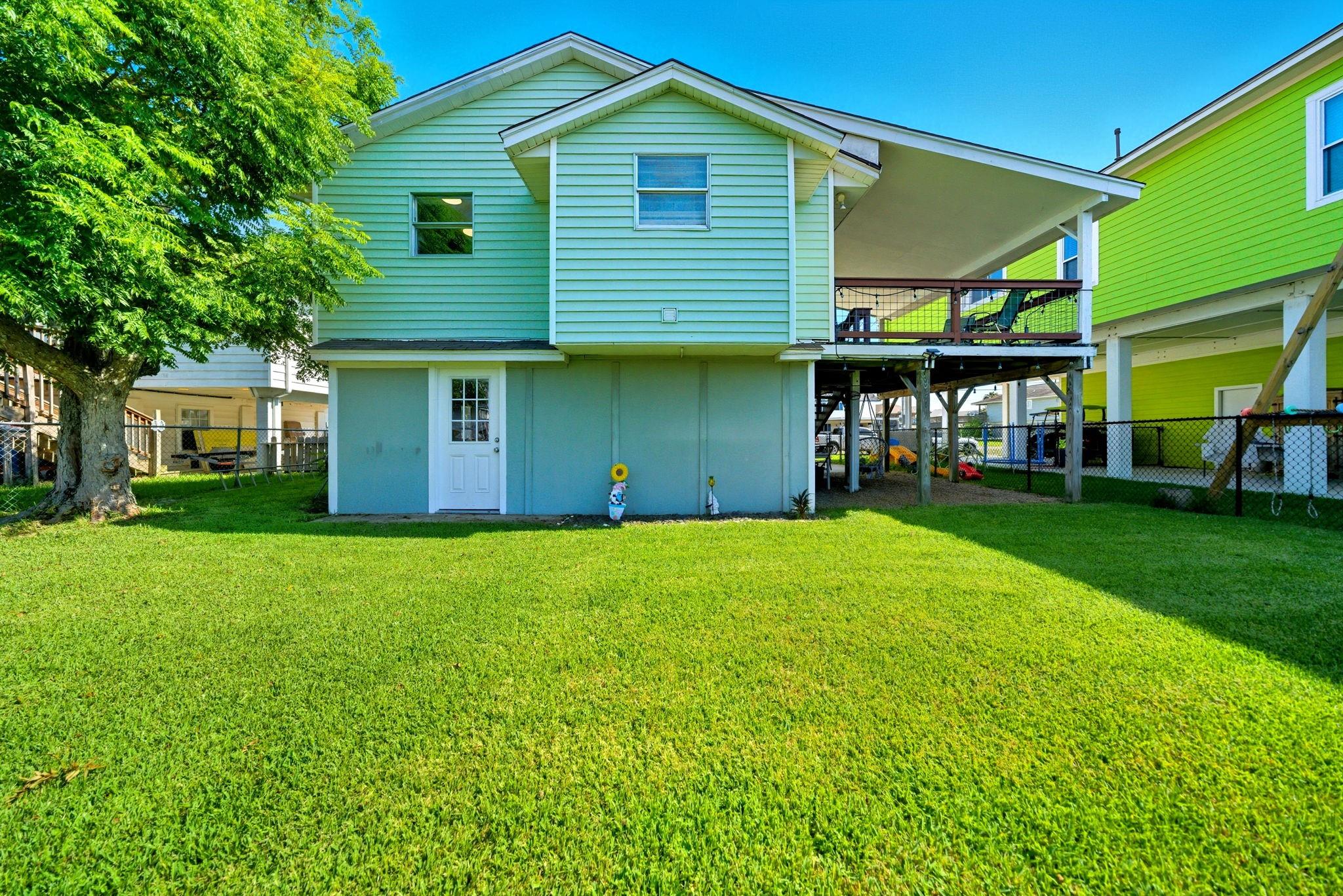 439 Pompano Street