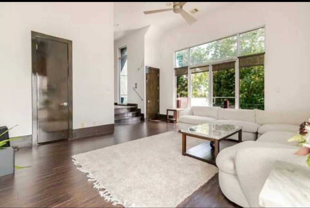 Photo of 4118 Floyd Street #A, Houston, TX 77007 (MLS # 56610642)