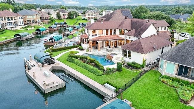 12316 Oak Bend Circle