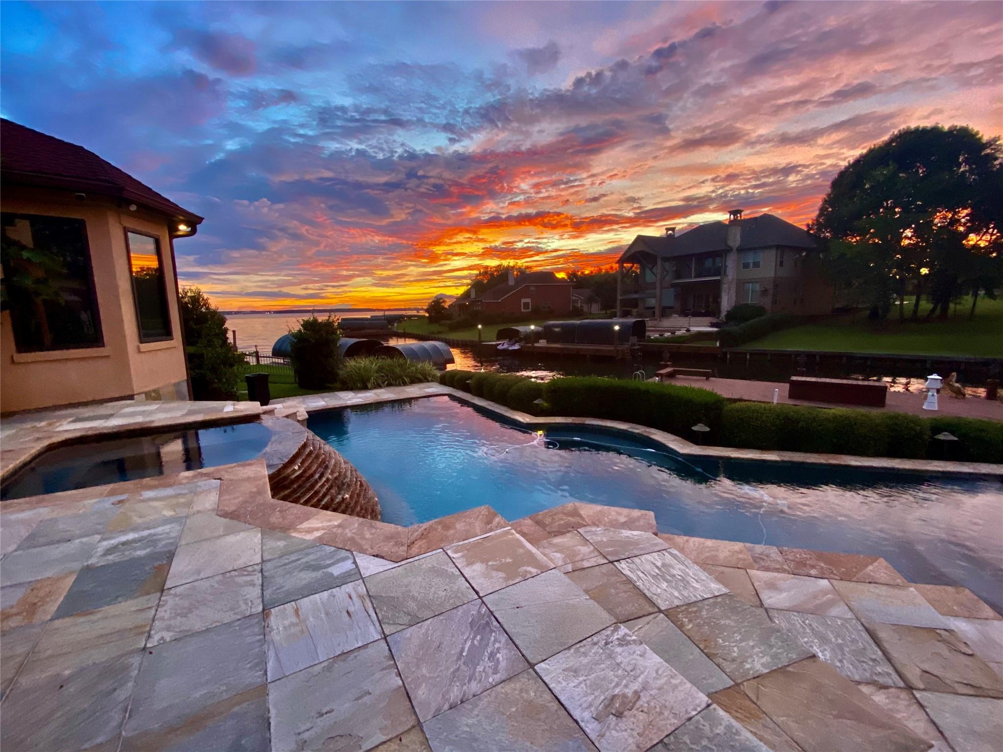 12316 Oak Bend Circle