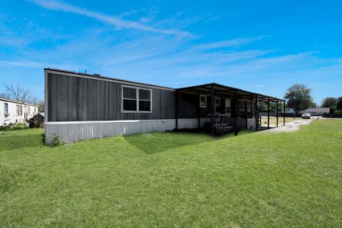 Homes For Sale - 597 County Road 3406<br/> Liberty County, Cleveland, TX 77327