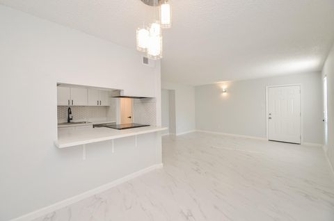 Tiny photo for 6410 Del Monte Drive #106, Houston, TX 77057 (MLS # 26890772)