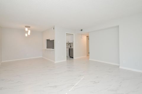 Photo of 6410 Del Monte Drive #106, Houston, TX 77057 (MLS # 26890772)