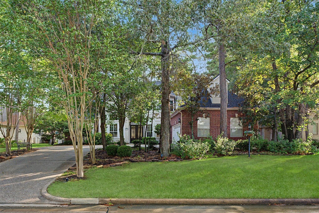 Photo of 1053 Bentwater Drive, Montgomery, TX 77356 (MLS # 92159314)