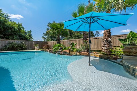 Photo of 27026 Golden Knoll Drive, Magnolia, TX 77354 (MLS # 11843497)