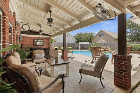 Tiny photo for 6515 Ray Road, Pasadena, TX 77505 (MLS # 50561037)