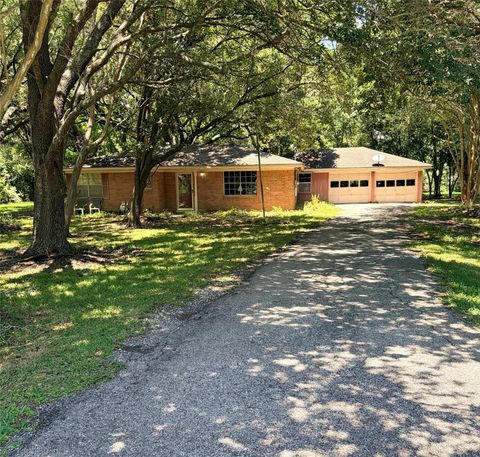 Photo of 13502 30th Street, Santa Fe, TX 77510 (MLS # 80618221)