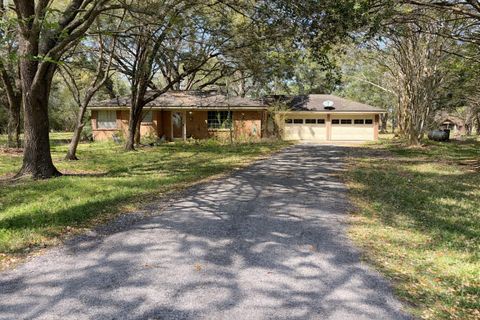 Homes For Sale - 13502 30th Street<br/> Santa Fe, TX 77510