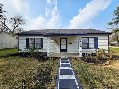 1300 Brazos Street Rosenberg TX 77471