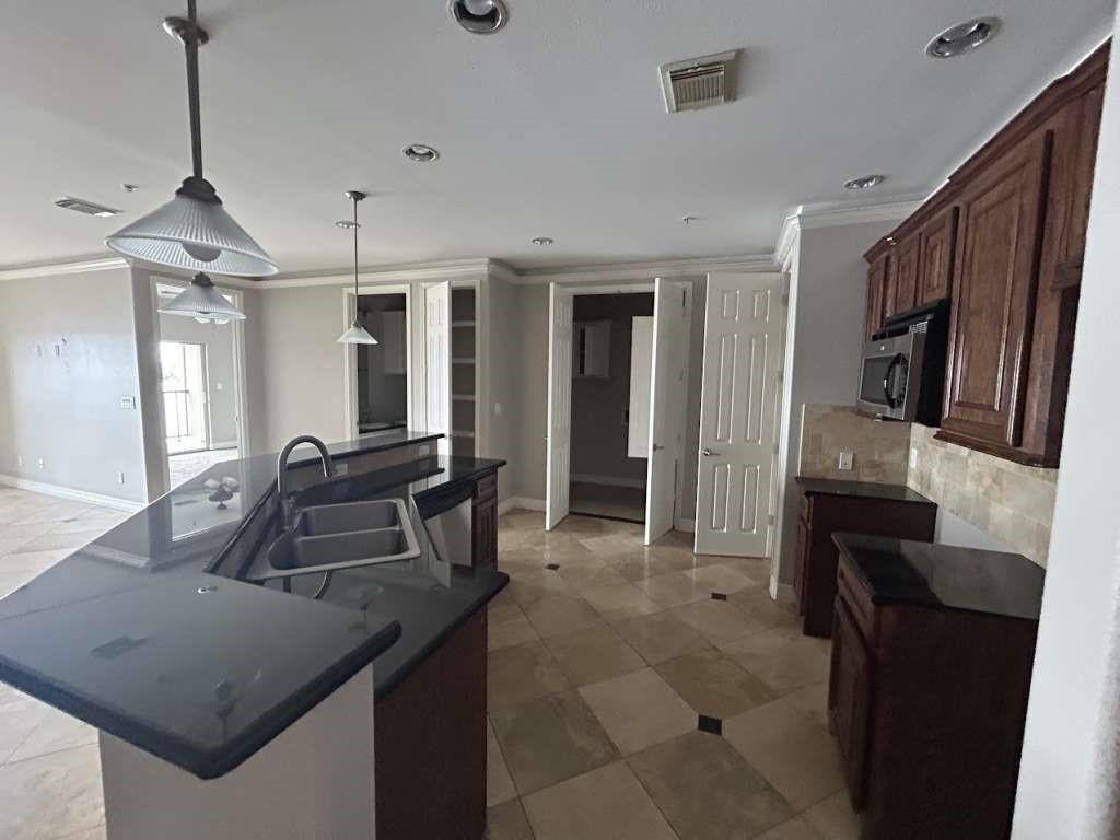 7039 Kingston Cove Lane 303