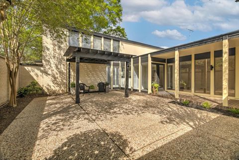 Tiny photo for 147 Valley Drive, Liberty, TX 77575 (MLS # 67022398)