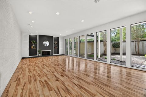 Tiny photo for 147 Valley Drive, Liberty, TX 77575 (MLS # 67022398)