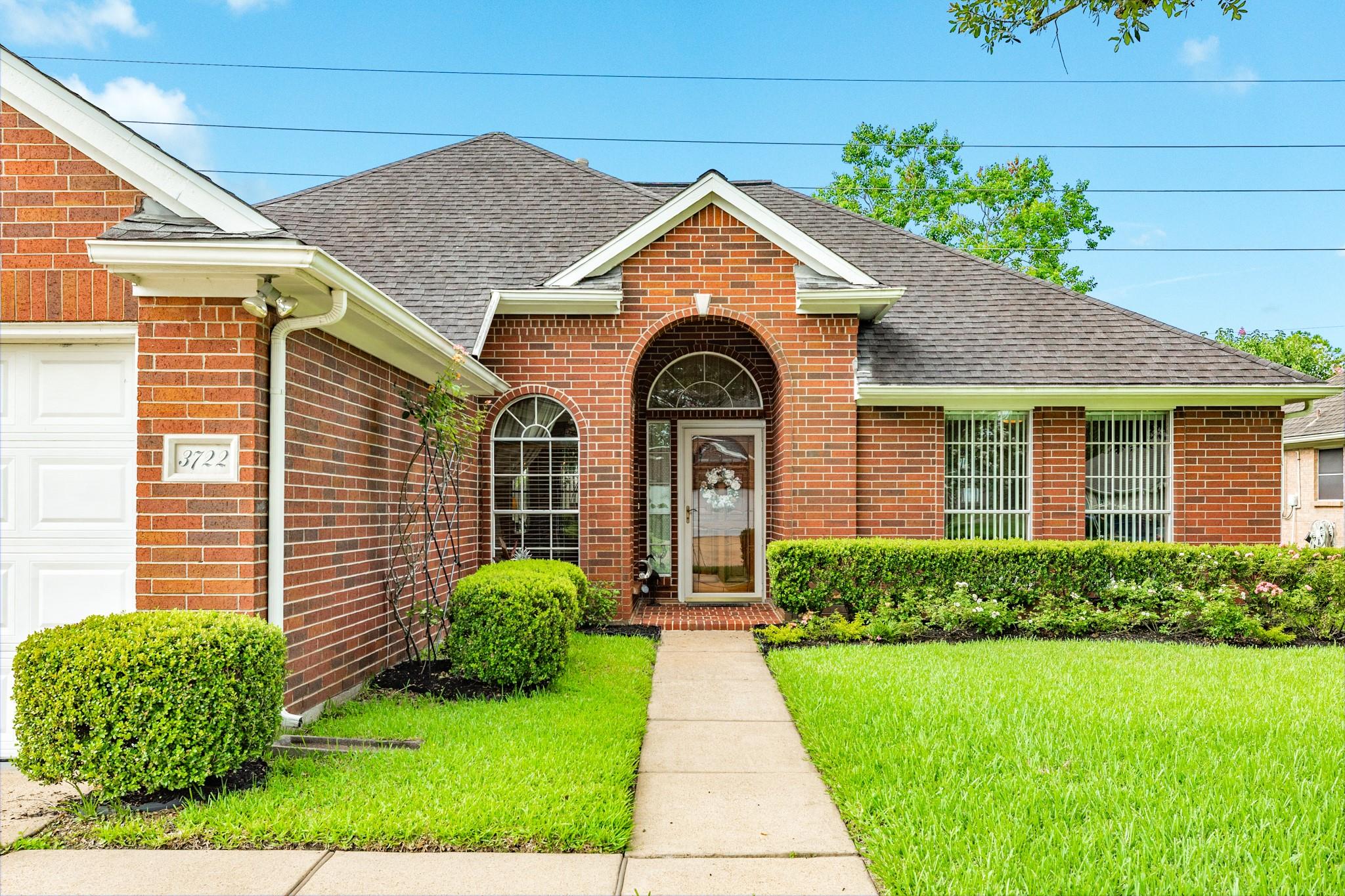 3722 S Peach Hollow Circle