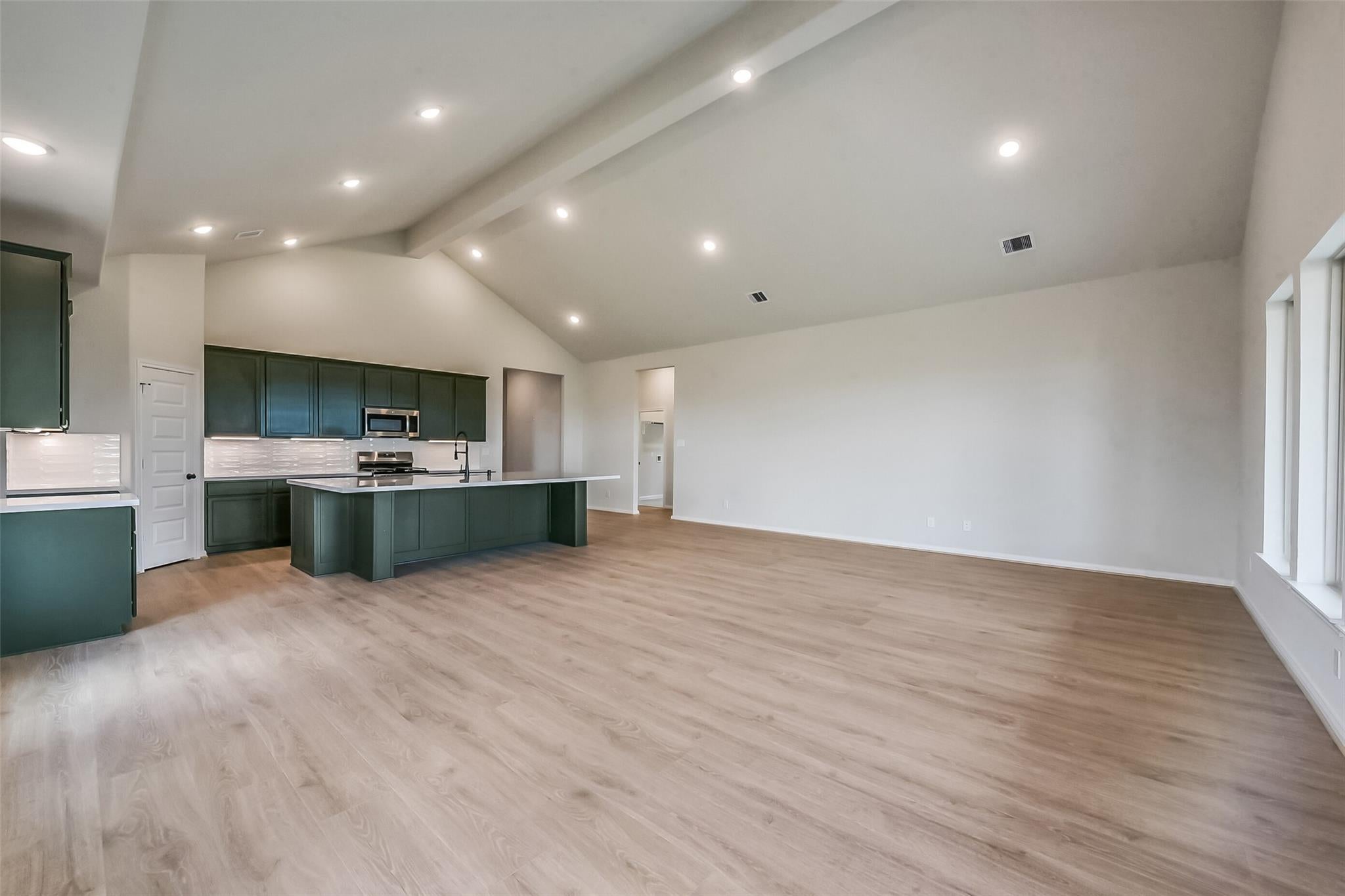 3552 Mount Scenery Lane