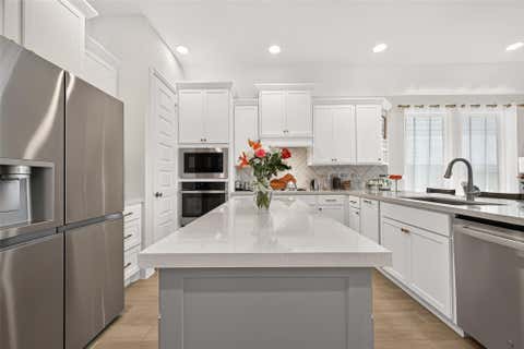 Photo of 427 Mulberry Creek Street, Conroe, TX 77304 (MLS # 81726031)