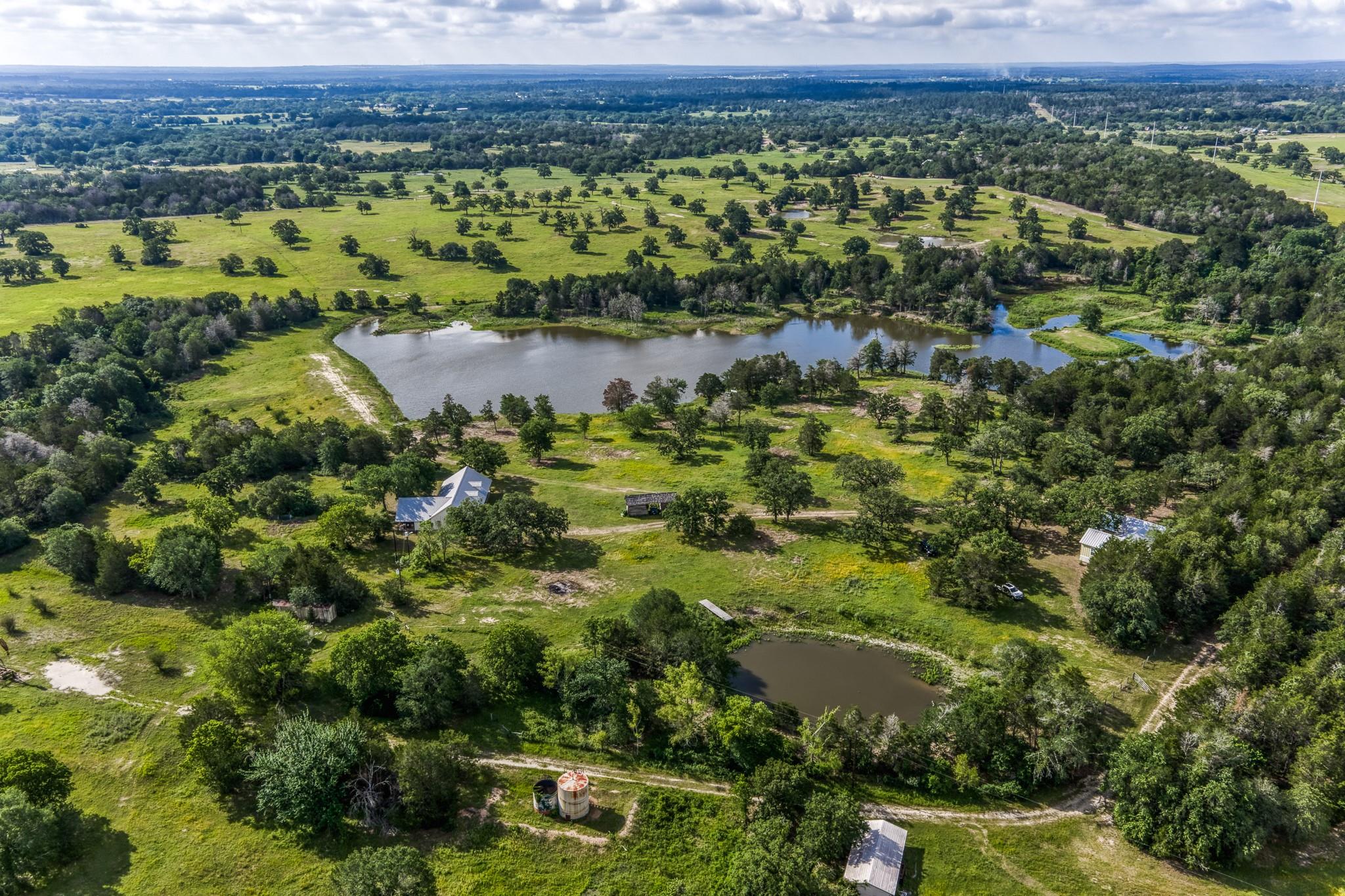 1237 Private Road 2181