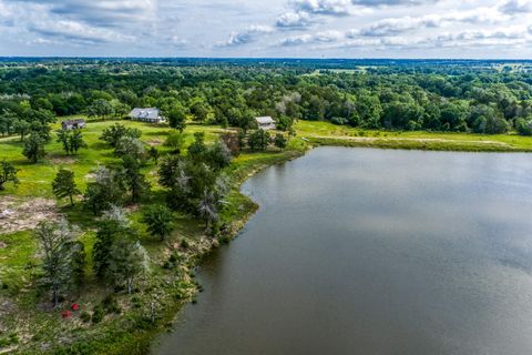 Photo of 1237 Private Road 2181, Giddings, TX 78942 (MLS # 64302951)