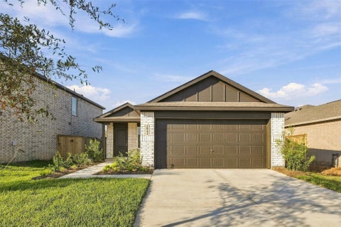 Photo of 1643 Windrose Bend, Angleton, TX 77515 (MLS # 85623951)