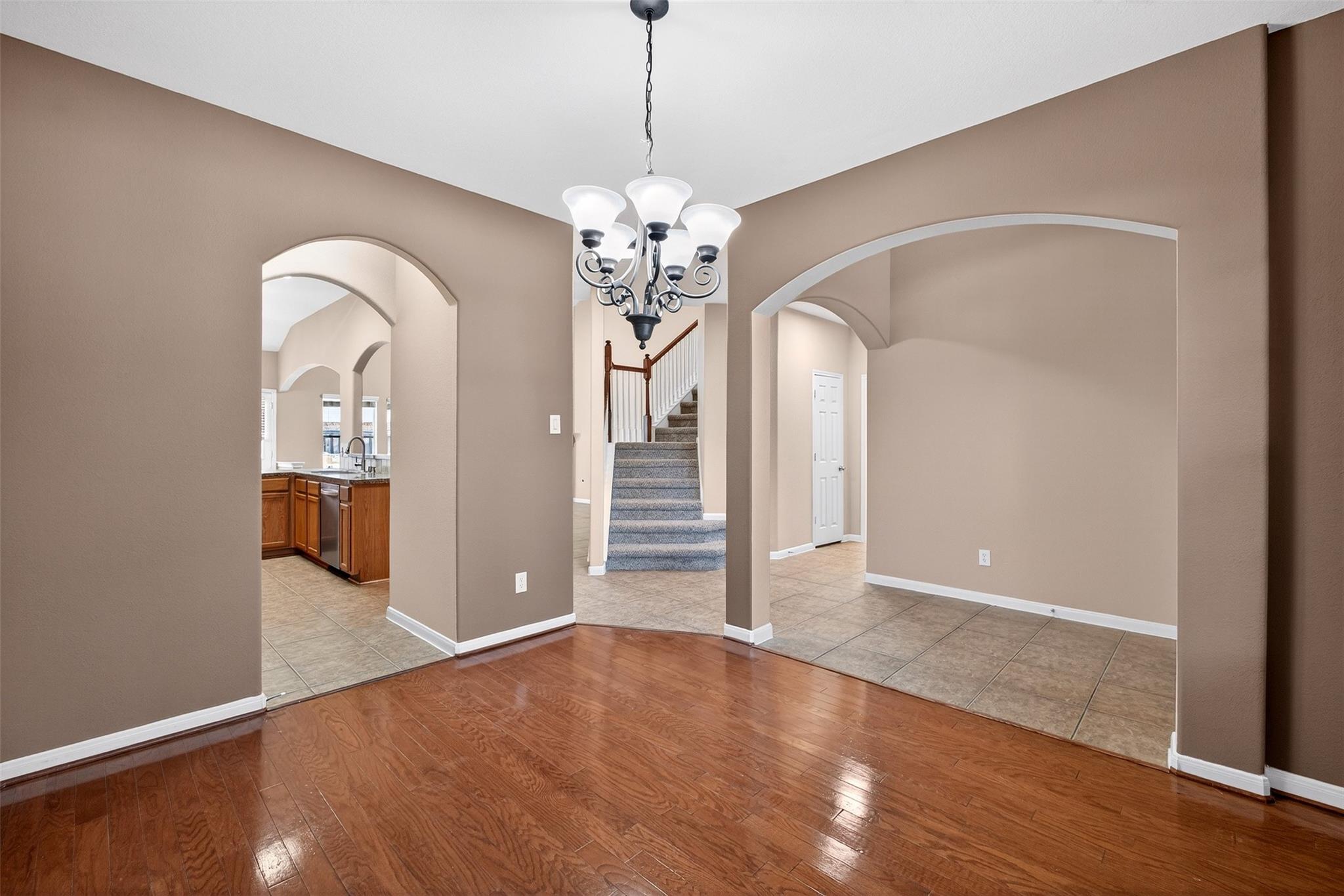 25110 Southbriar Lane