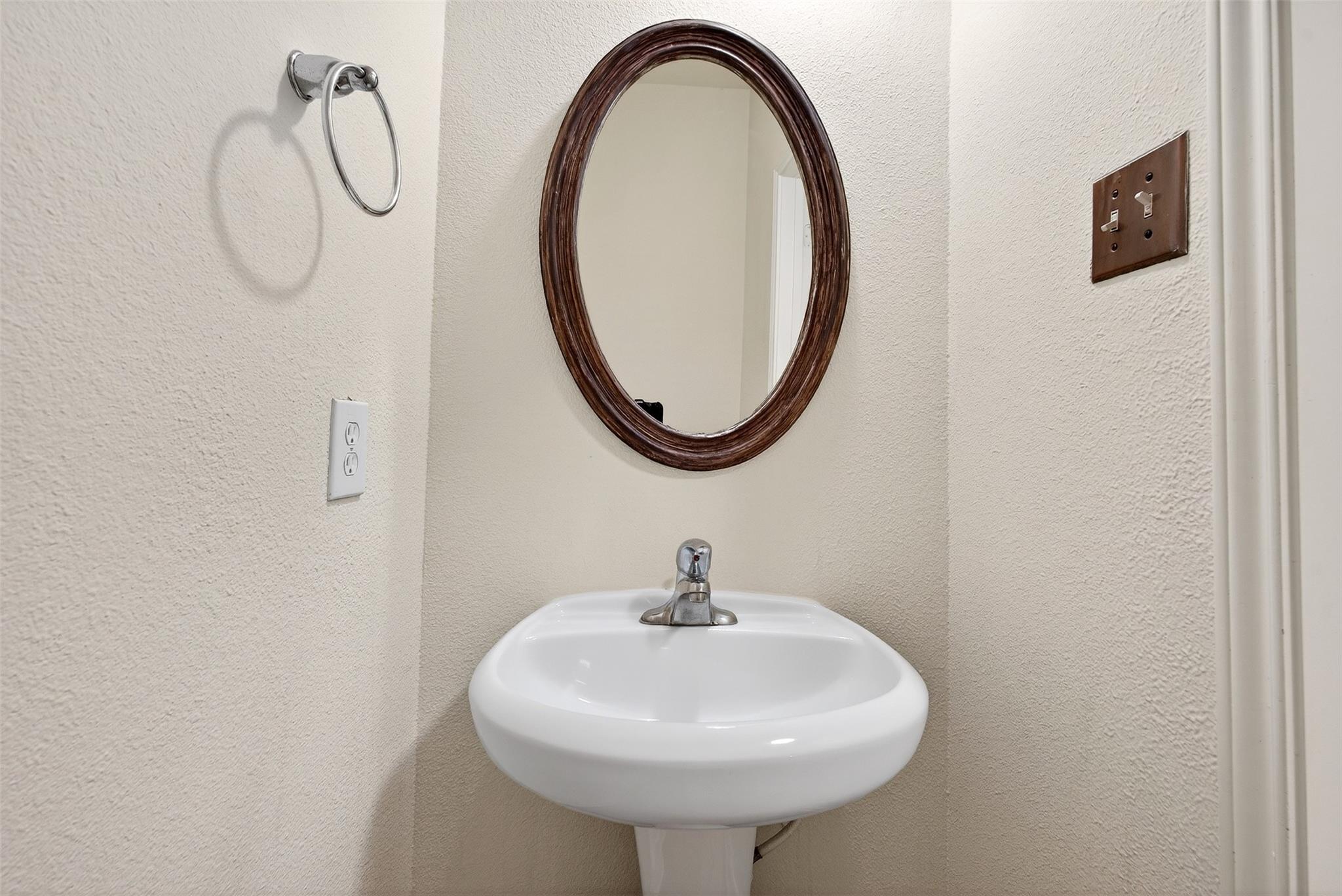 25110 Southbriar Lane