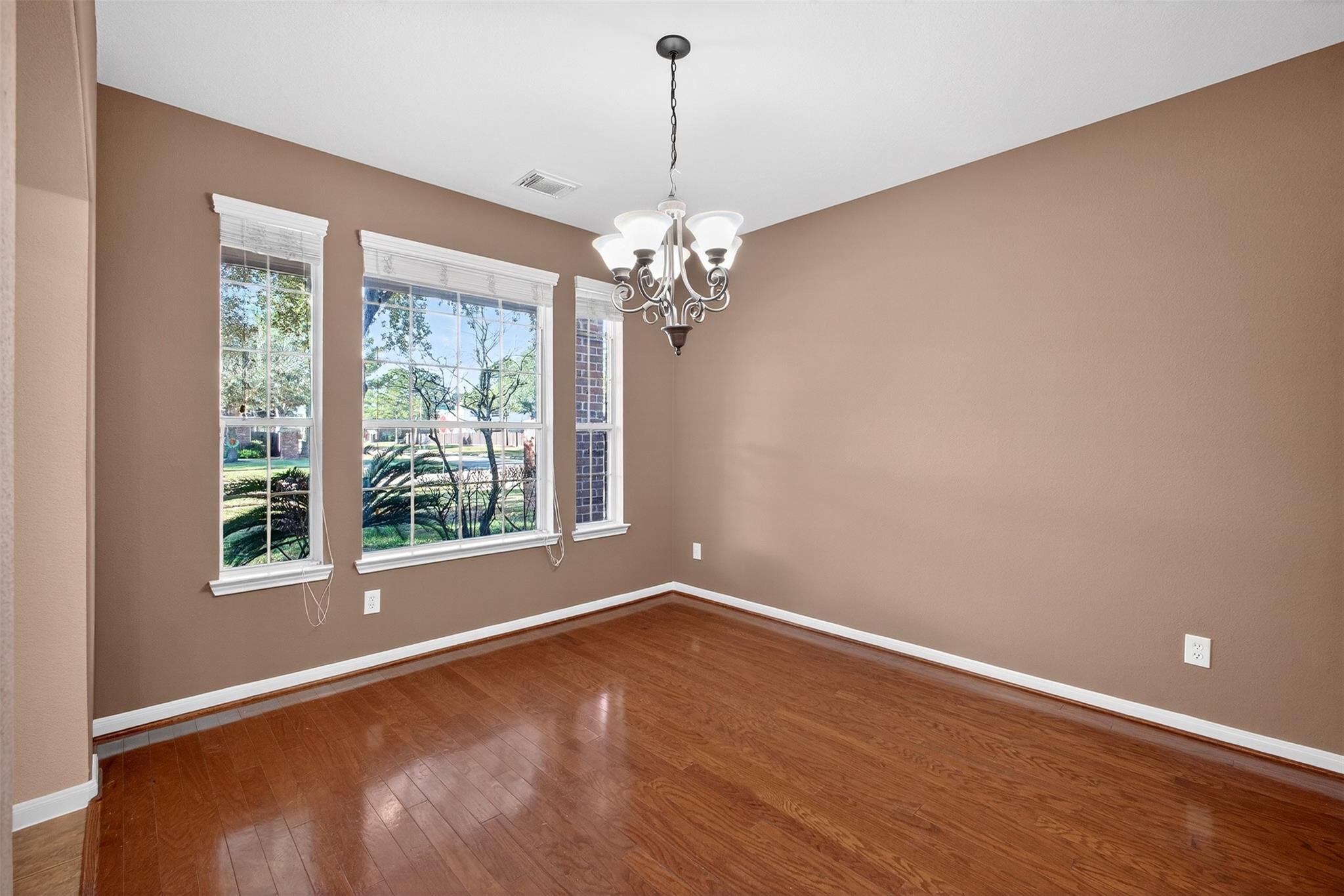 25110 Southbriar Lane