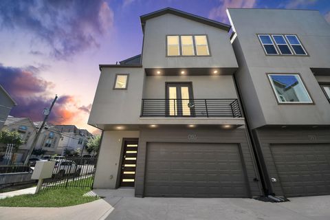 5720 Petty Street Houston TX 77007