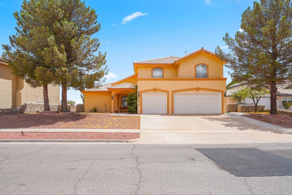 Photo of 6574 Eagle Ridge Drive, El Paso, TX 79912 (MLS # 18797160)
