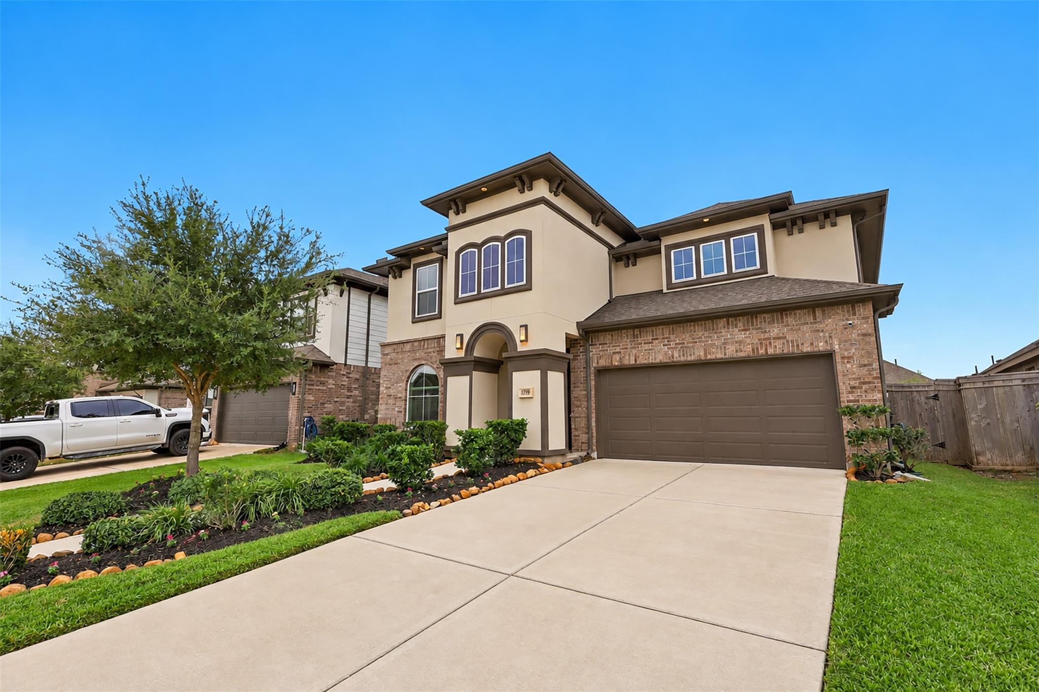 1719 Country Air Lane
