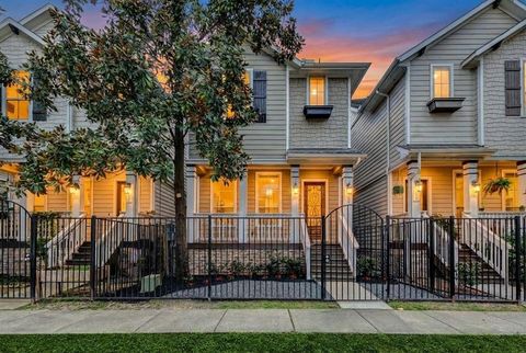 Photo of 1184 Nelson Falls Lane, Houston, TX 77008 (MLS # 25058599)