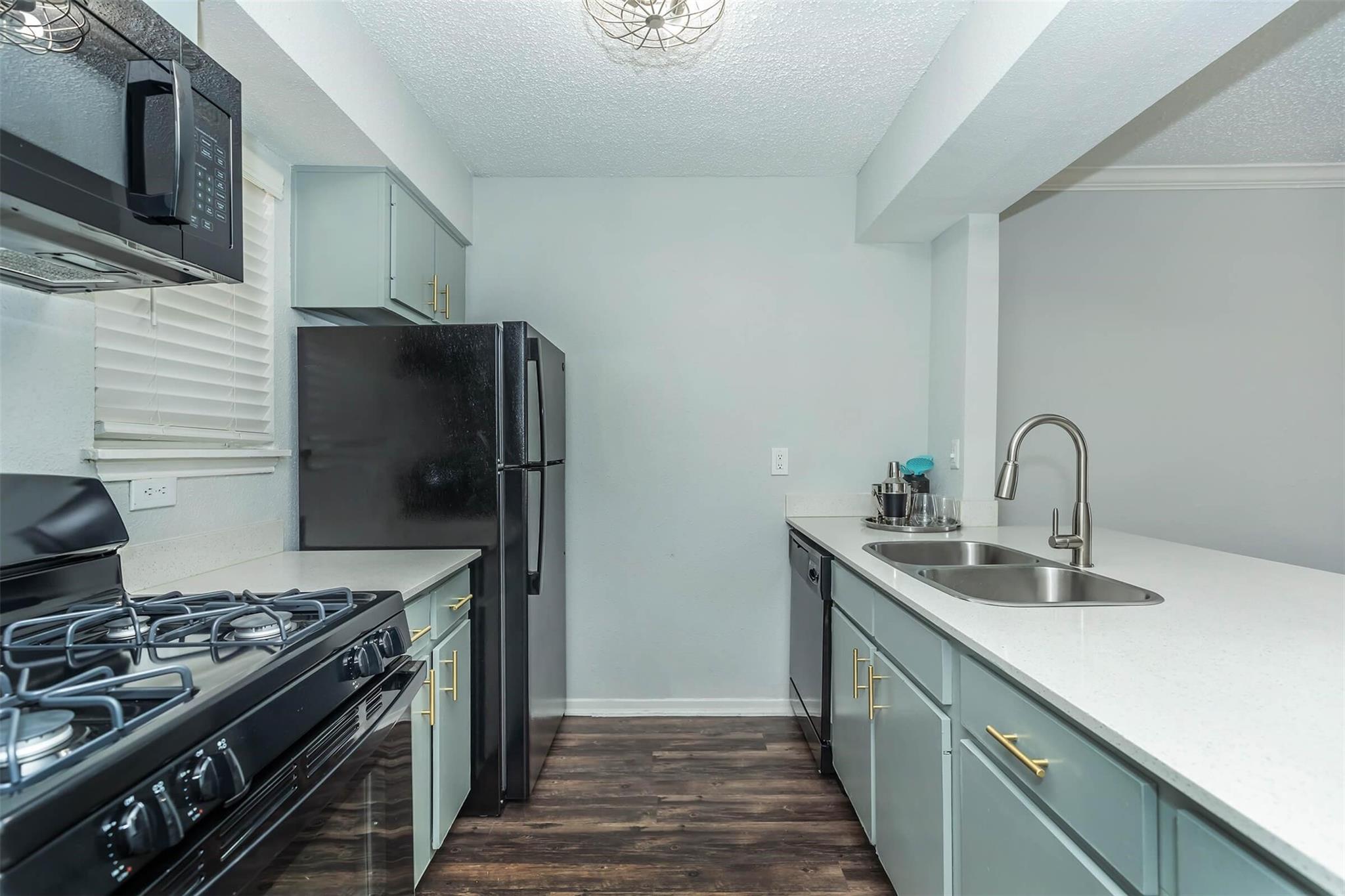 3001 Hillcroft Street G1201