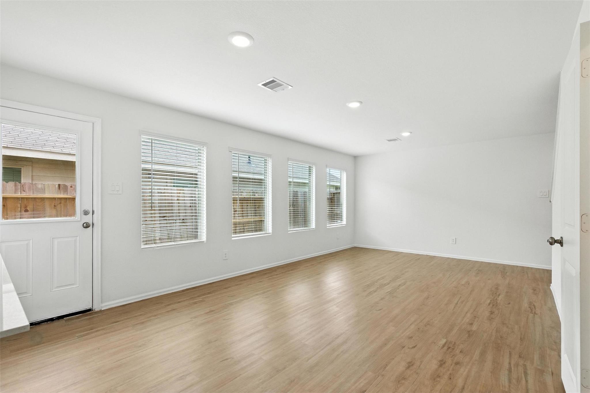 1437 Las Cuevas Drive
