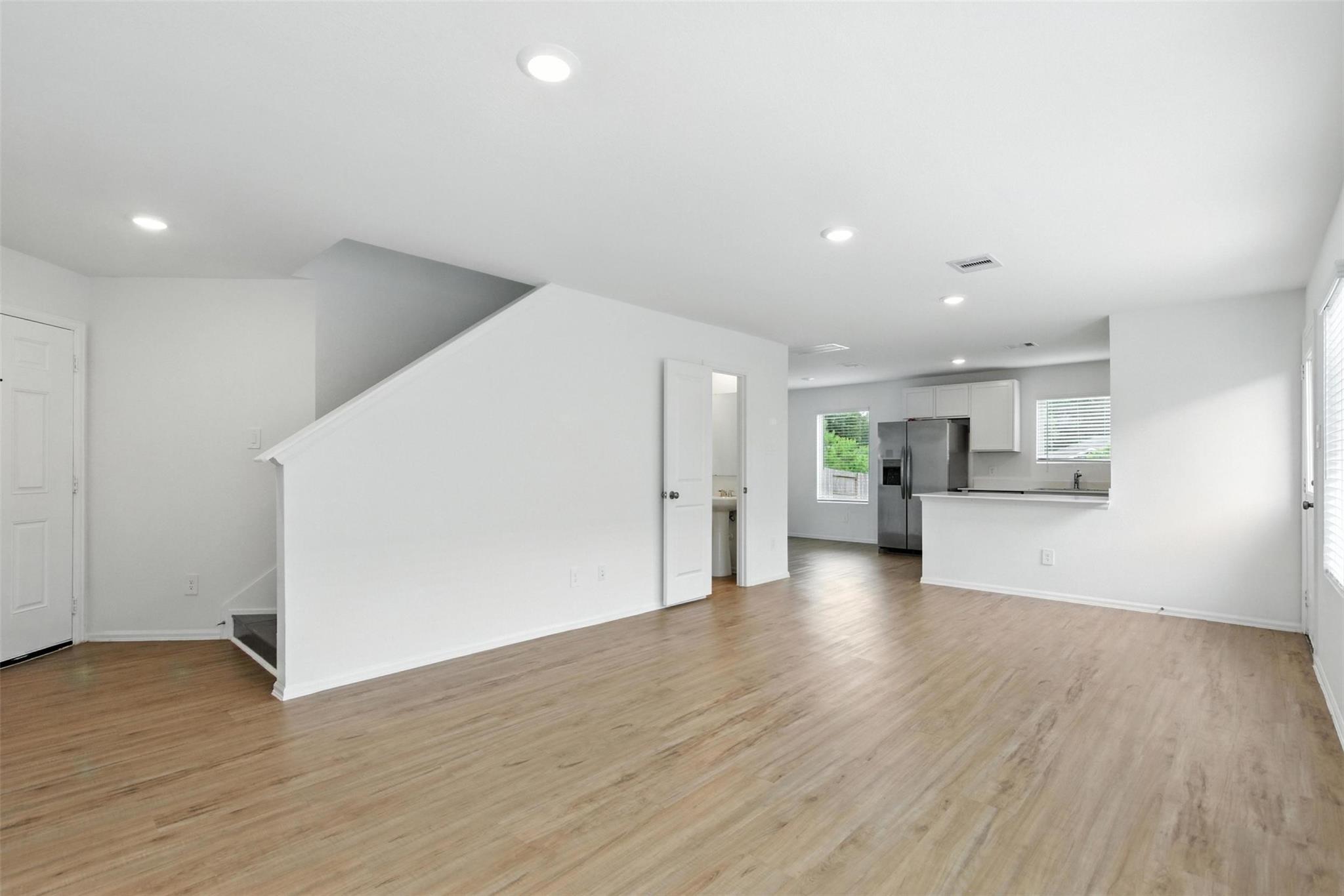 1437 Las Cuevas Drive