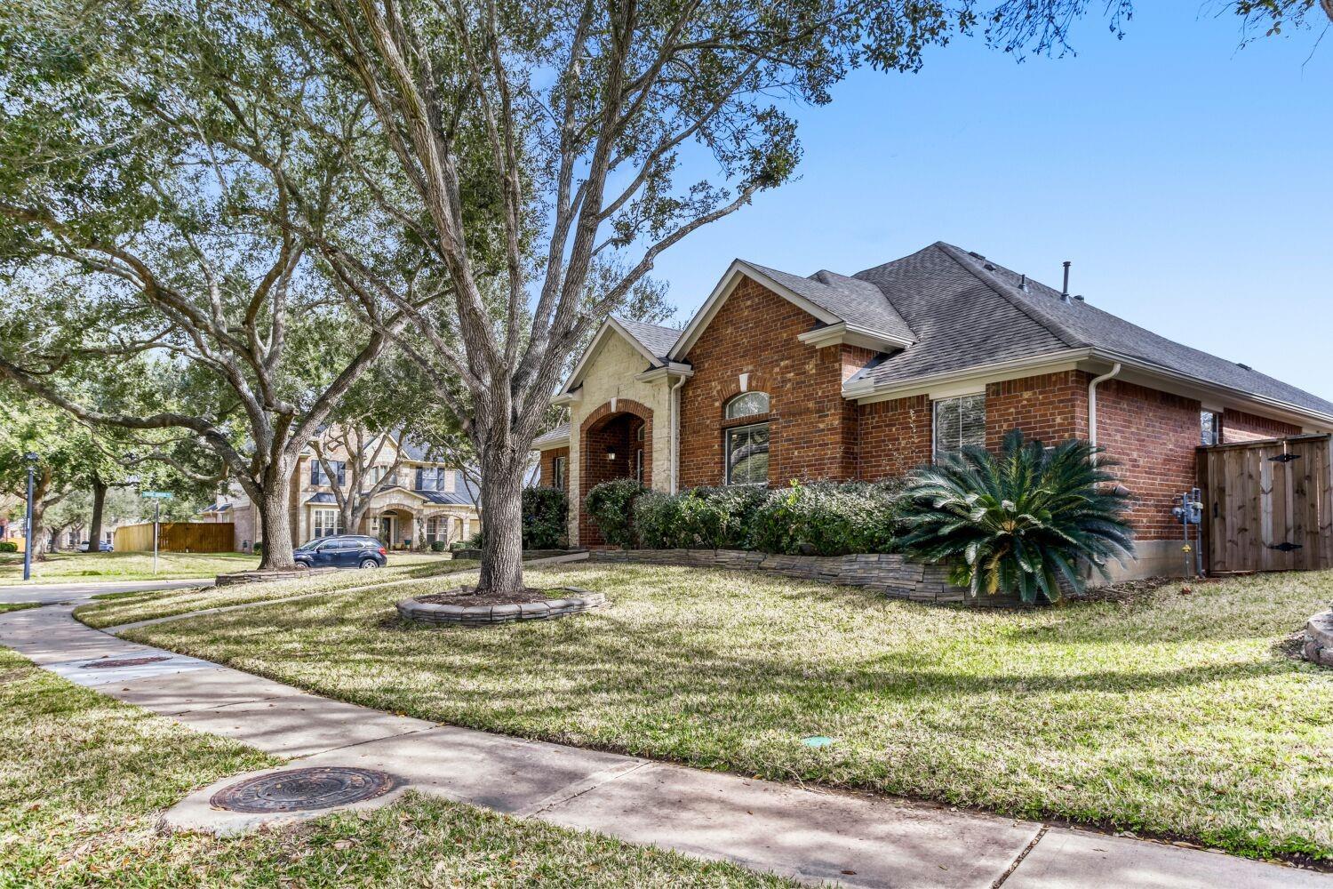 13323 Pecan Walk Lane
