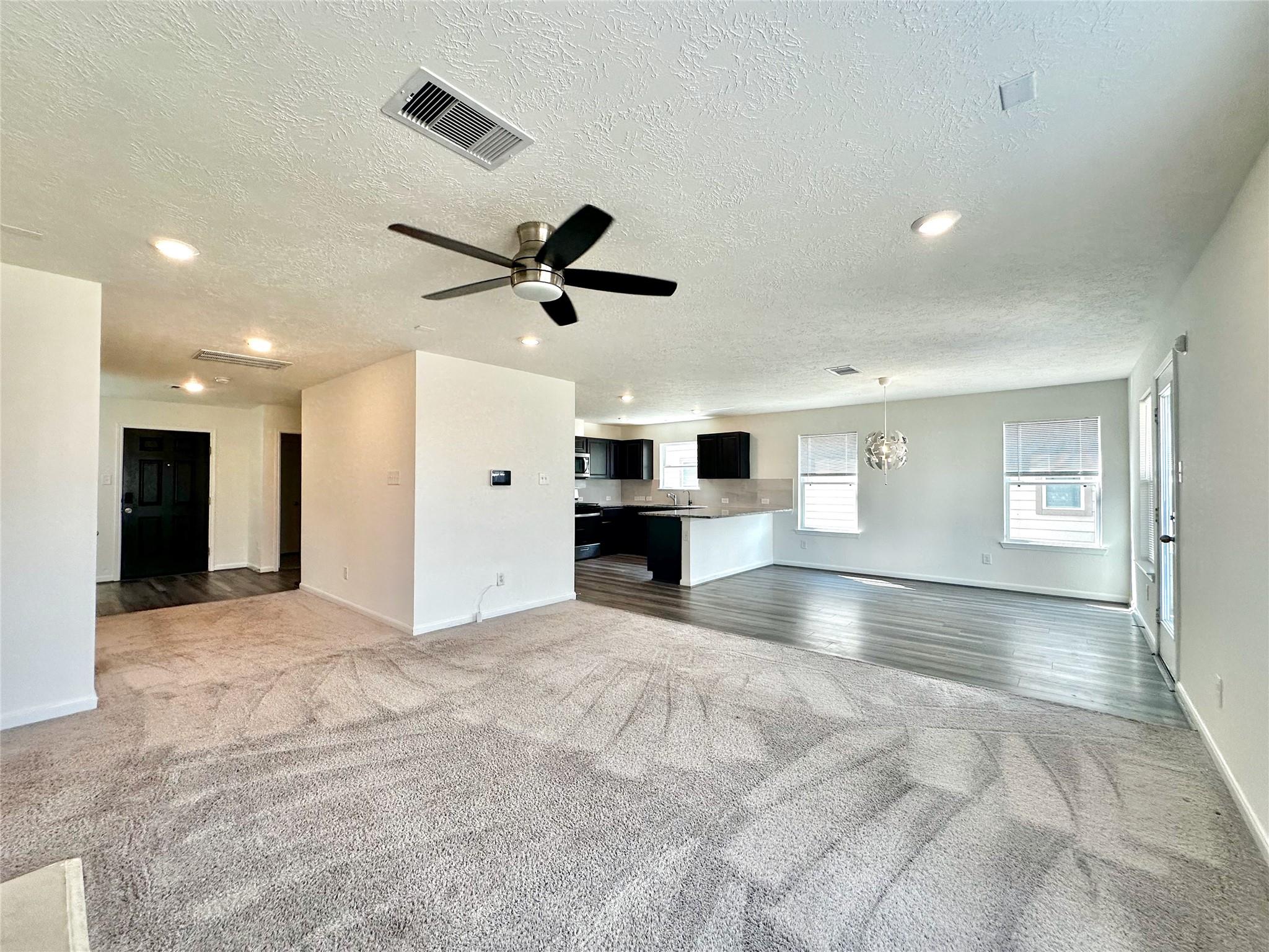 5510 Eagle Sky Boulevard