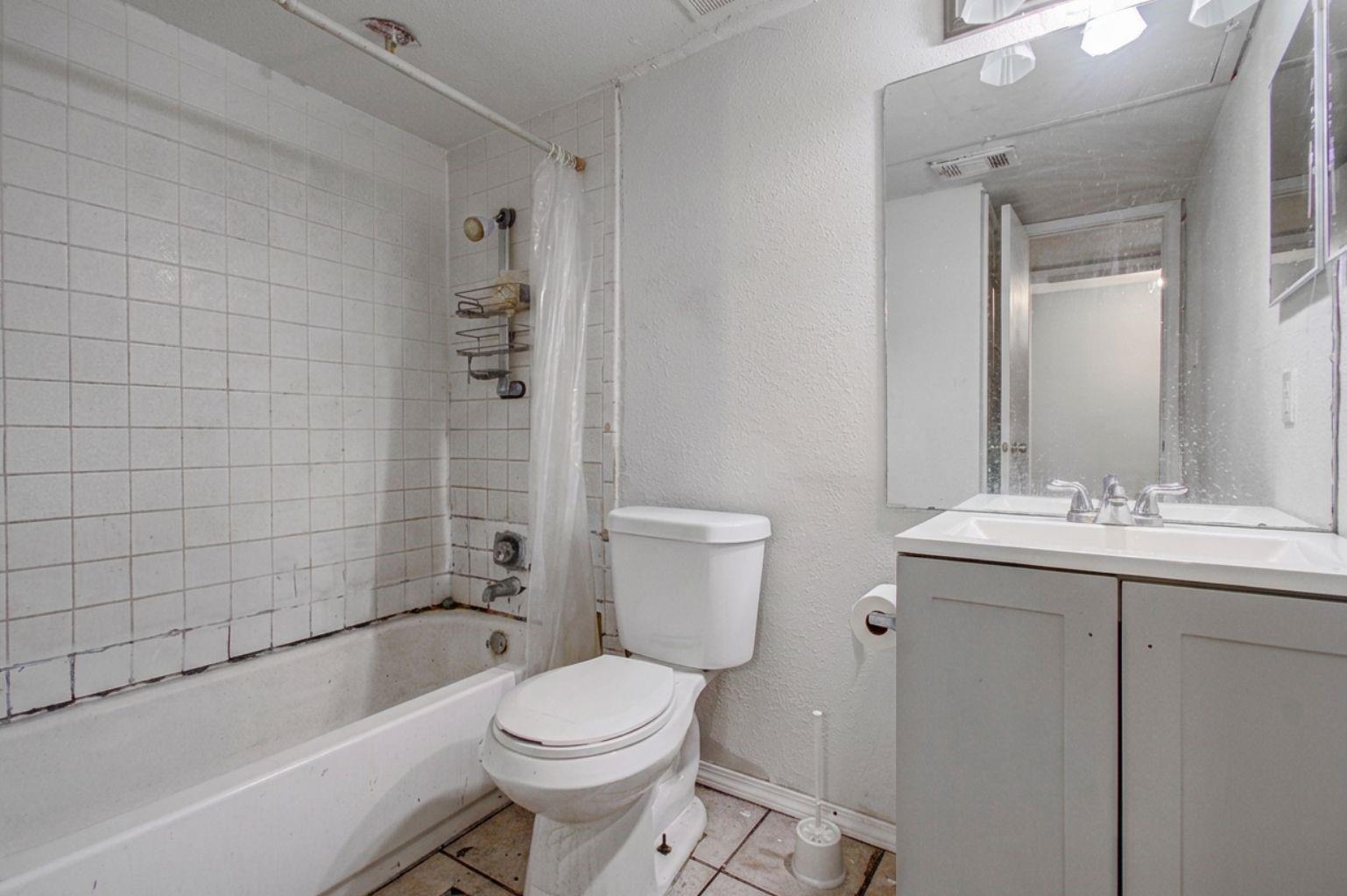 10603 Wilcrest Drive 15