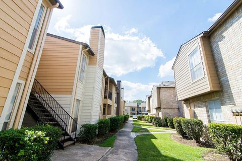 Photo of 8455 Will Clayton Parkway #807, Humble, TX 77338 (MLS # 14921441) Photo of 8455 Will Clayton Parkway #807, Humble, TX 77338 (MLS # 14921441)