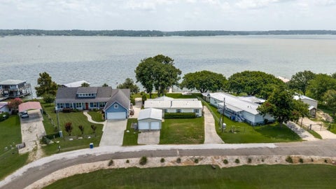 Photo of 207 Vivian Road, Onalaska, TX 77360 (MLS # 98355650)