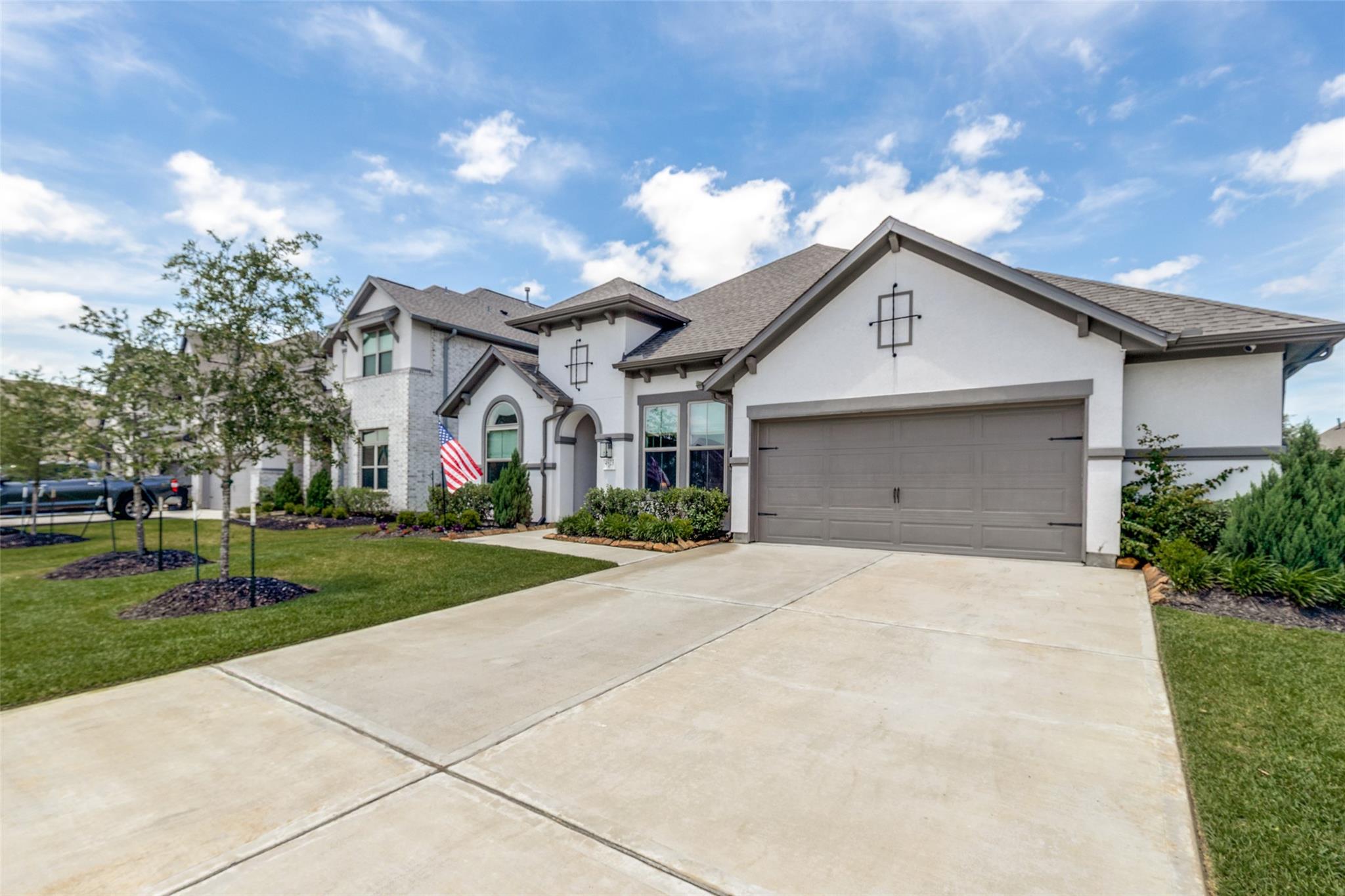 4923 Opal Sunset Court