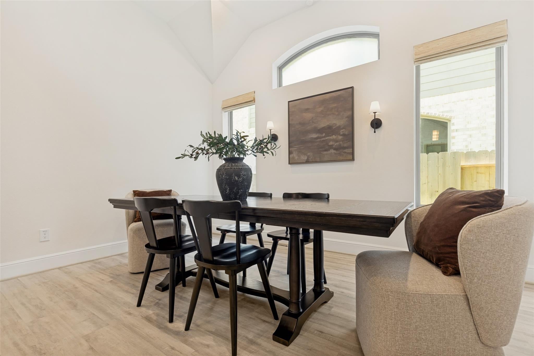 4923 Opal Sunset Court