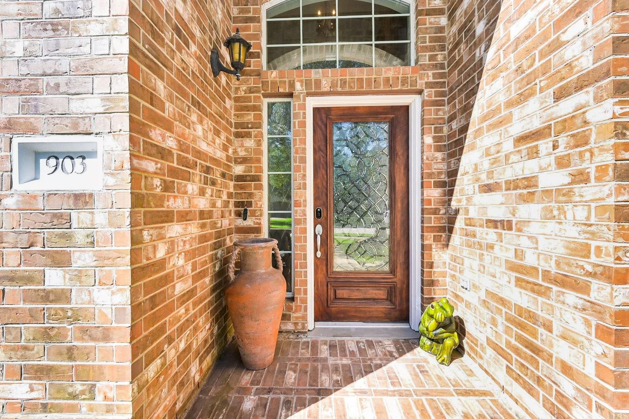 903 High Ridge Drive
