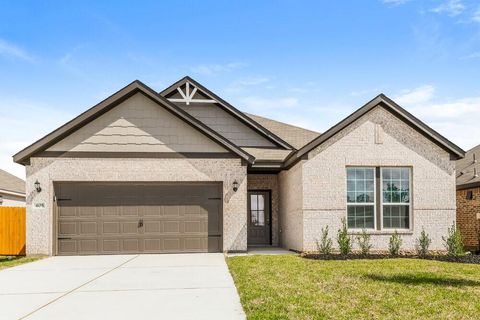 Photo of 405 San Miguel Creek Drive, Katy, TX 77493 (MLS # 446125)