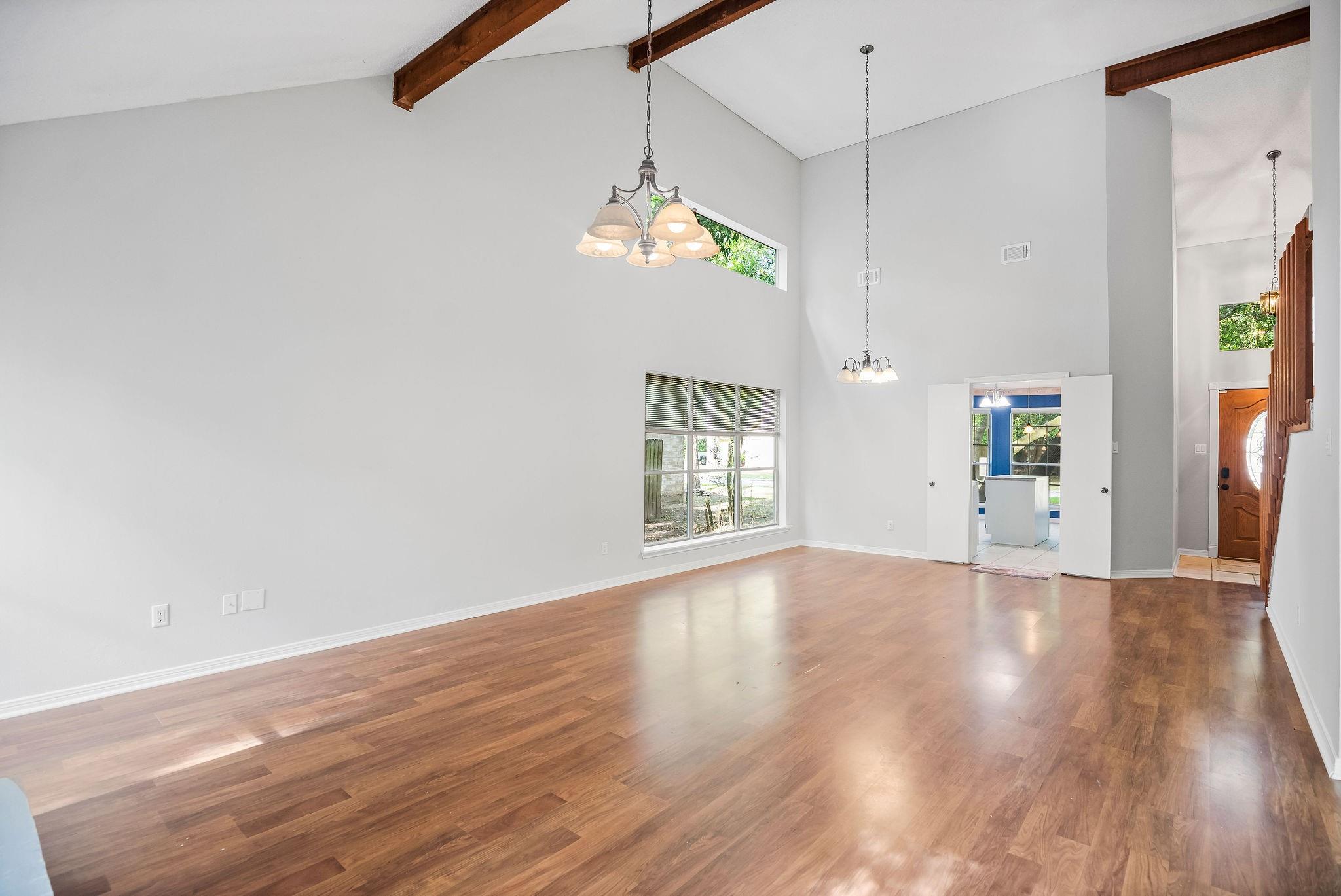 22 S Rain Forest Court