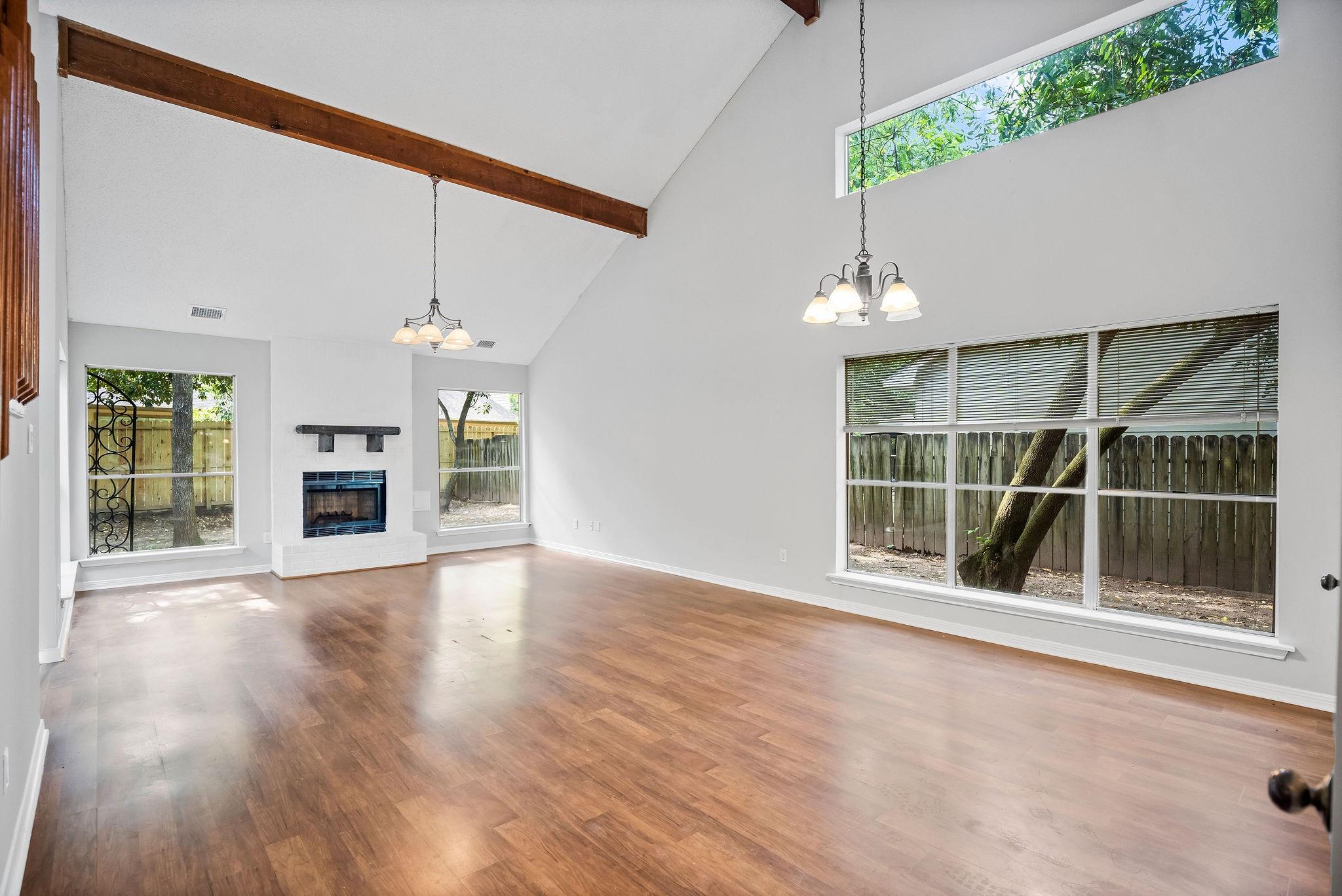 22 S Rain Forest Court